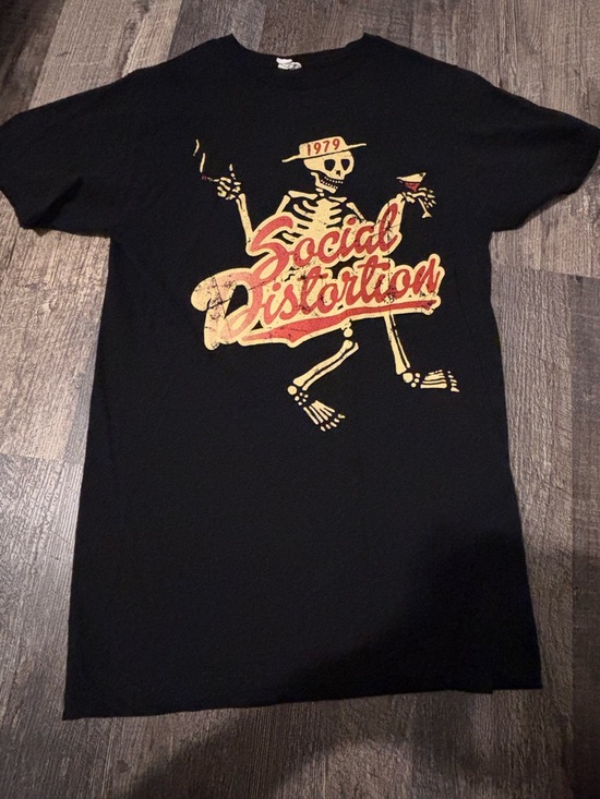 Other - Men's Black Graphic Band Tee